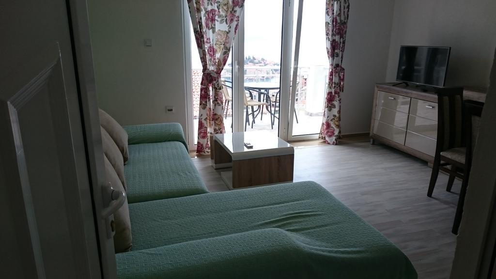 Apartments Vukovic Sveti Stefan Buitenkant foto